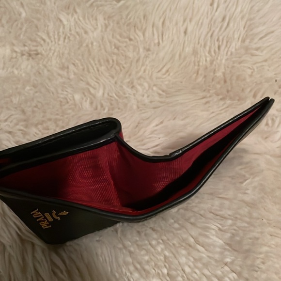 Prada Black Wallet - Picture 5 of 11